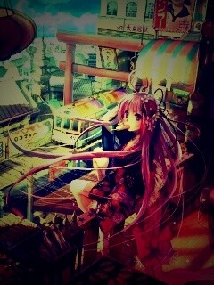 Девочка ест мороженное обои