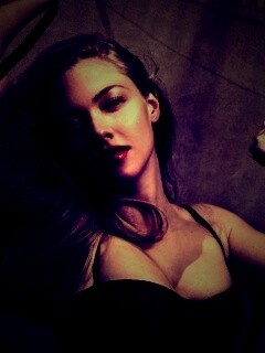 Аманда Сейфрид обои