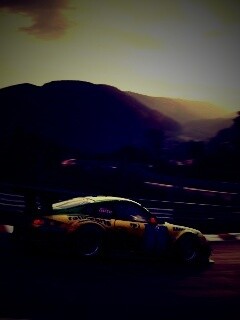 Гоночная трасса в горах и Порше обои