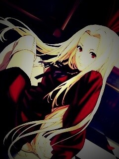 Блондинка в белых сапогах обои