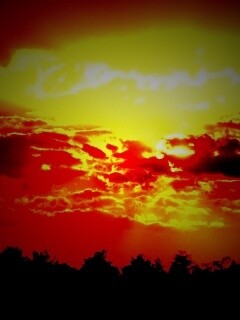 Ярко-оранжевое закатное небо обои