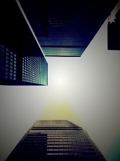 Небоскребы уходящие в облака обои