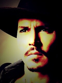 Актер Джонни Депп в широкополой шляпе обои