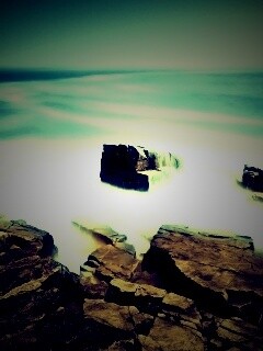 Скалы у моря обои