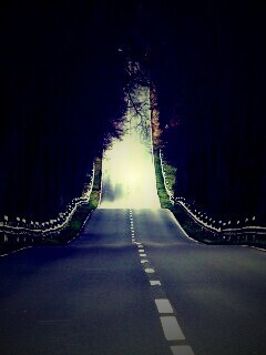 Дорога уходит ввысь обои