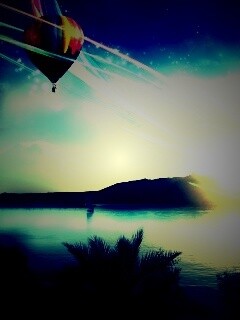 Радужный воздушный шар обои