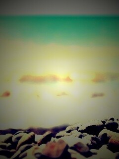 Пляж из гальки обои