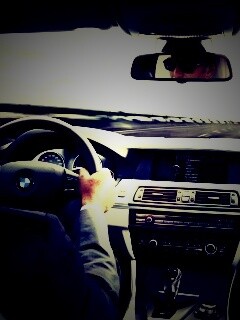 За рулём BMW F10 обои