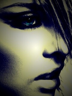 Глаза цвета моря обои