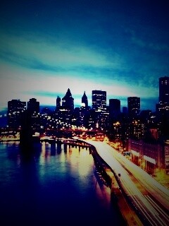 Город светит окнами в ночи обои