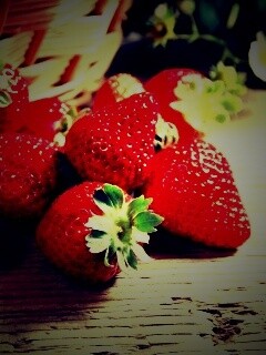 Клубничка обои