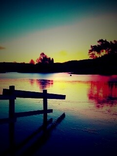 Красивый закат на озере обои