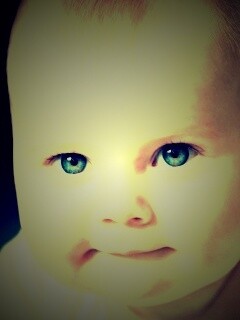 Прелестное дитя обои