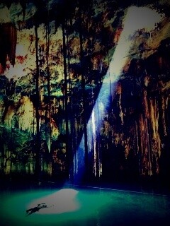 Пещера сталактитов обои