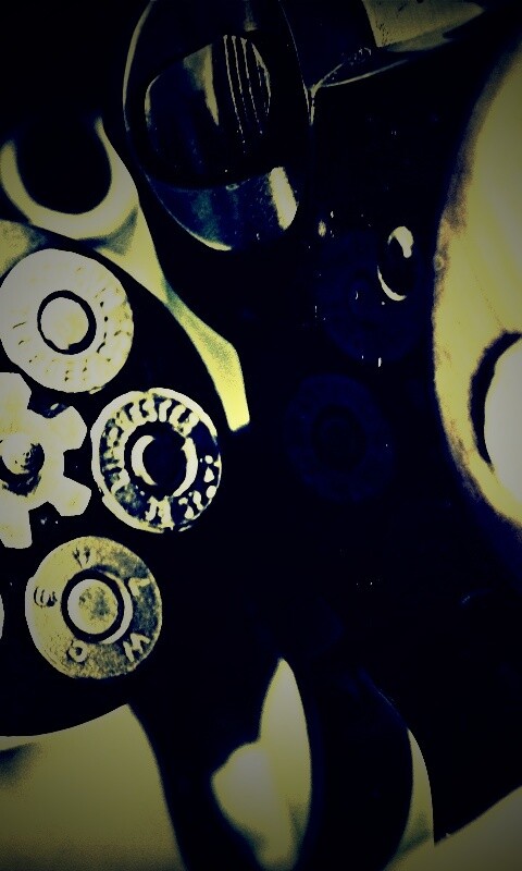 Револьвер обои