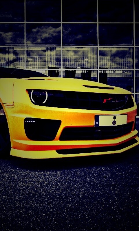 Желтый монстр обои