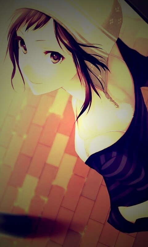 Девушка с гитарным чехлом обои