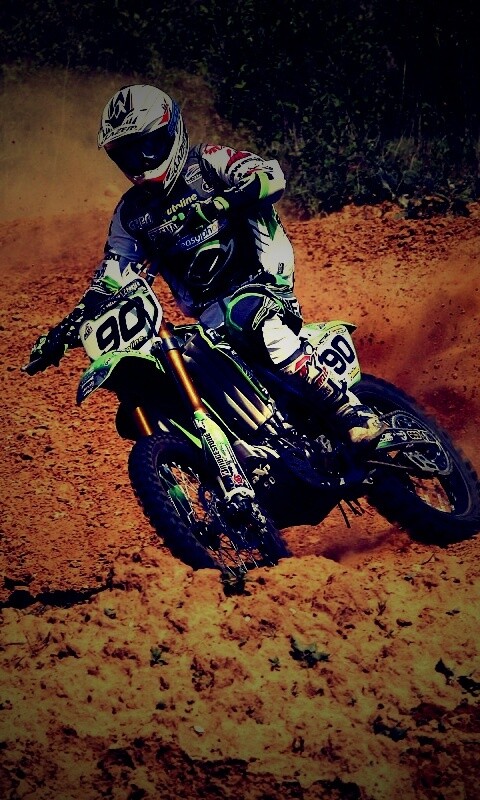 На мототреке обои