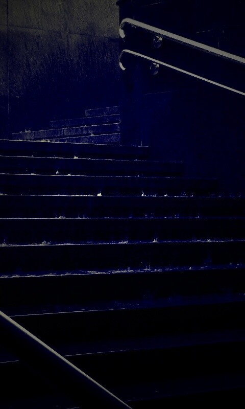 Спуск в подземный переход обои