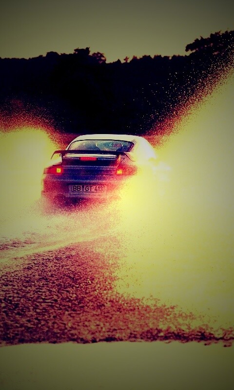 Брызги из под колес обои