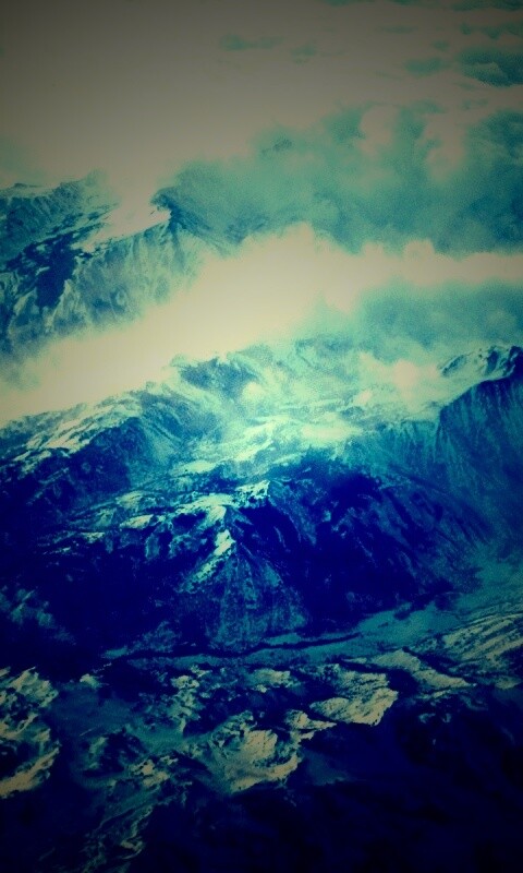 Облака в горах обои