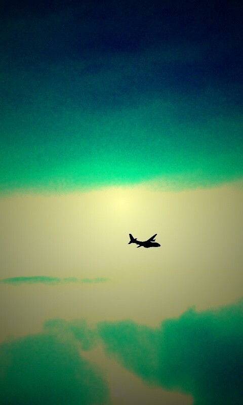 Самолет в небе обои