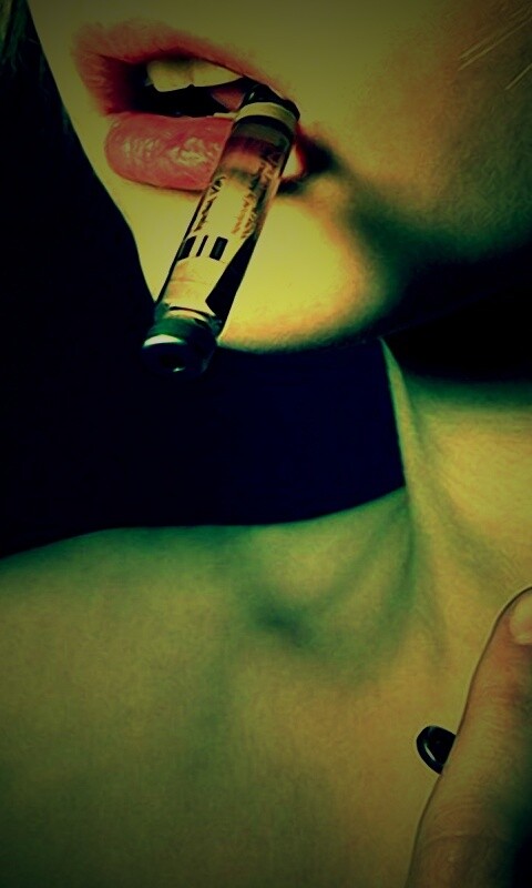 Наркоманка обои