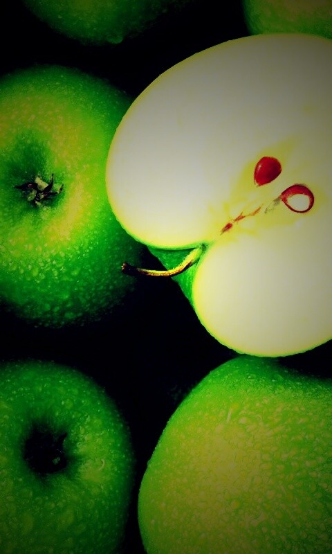 Вкусные свежие яблоки обои