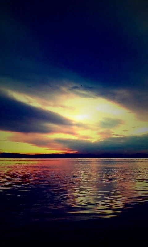 Живописное озеро обои