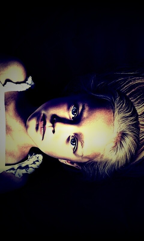 Маленькая девочка обои