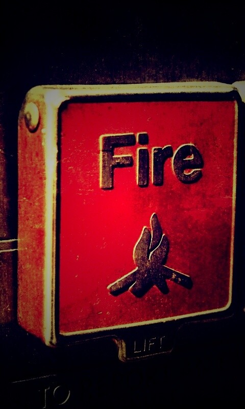 "Экстренные" кнопки обои