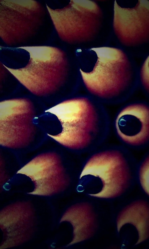 Чёрные карандаши обои