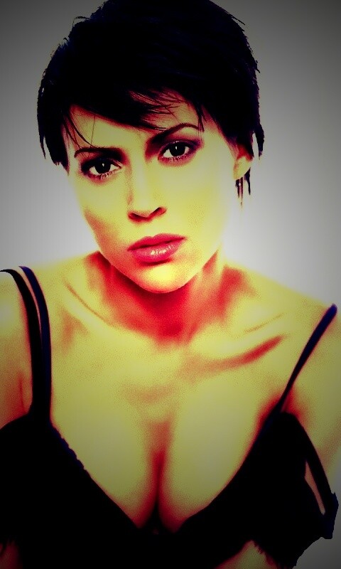 Алиса Милано обои