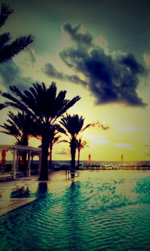 Бассейн обои