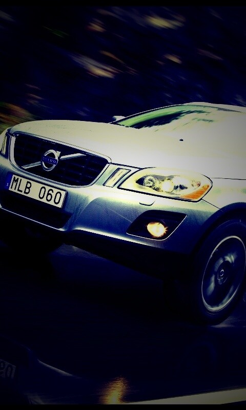 Кроссовер Вольво обои