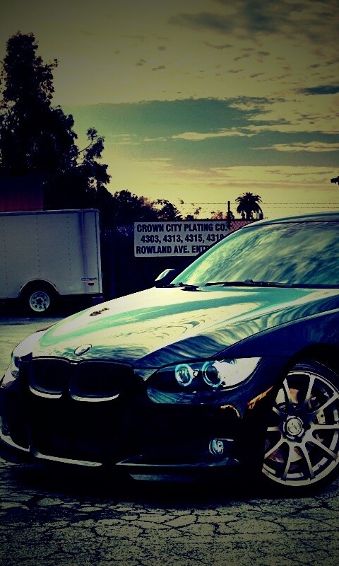 Чёрный БМВ обои