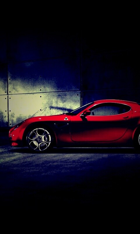 Два альфа ромео с разными кузовами обои