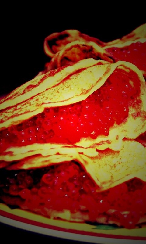 Блины с красной икрой обои