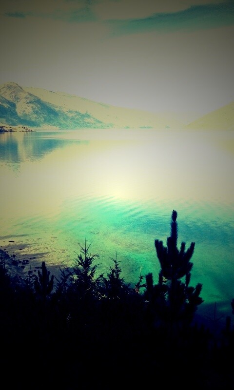 Безмятежное озеро в Новой Зеландии обои