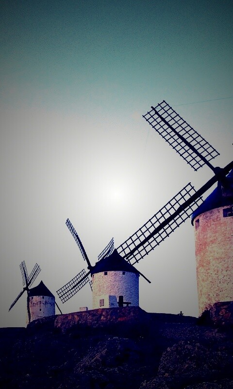 Пейзаж из ветряных мельниц обои