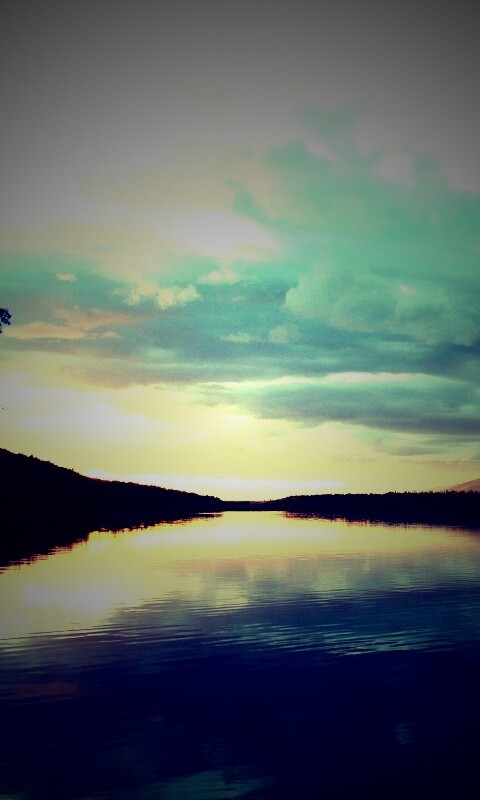 Вид на озеро обои