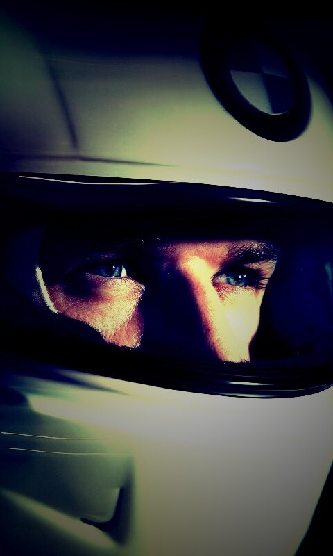 Гонщик BMW обои