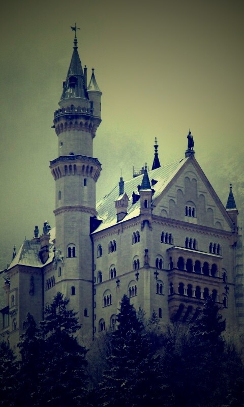 Заснеженный Нойшванштайн обои