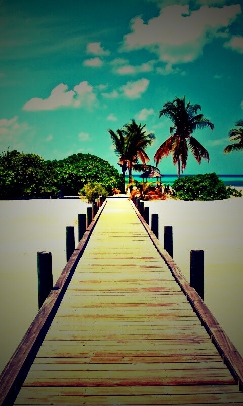 Пирс на тропическом острове обои