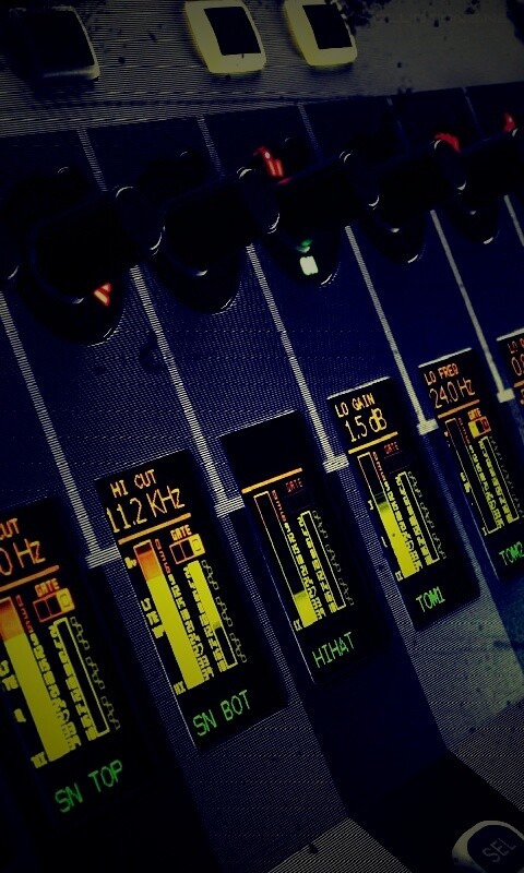 Диджейский пульт обои