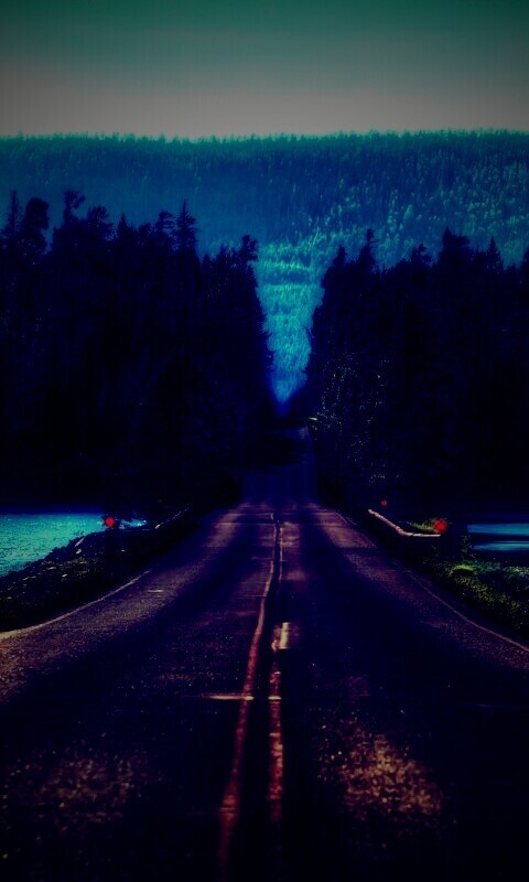 Дорога через озеро обои