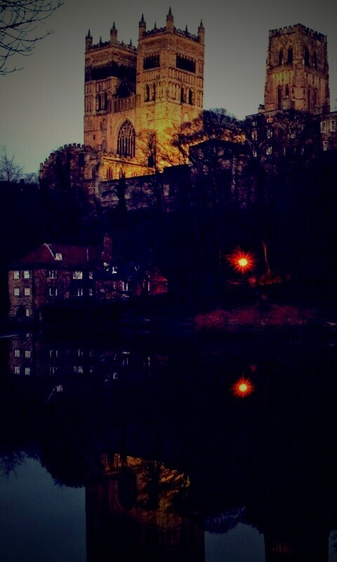 Даремский замок весной обои