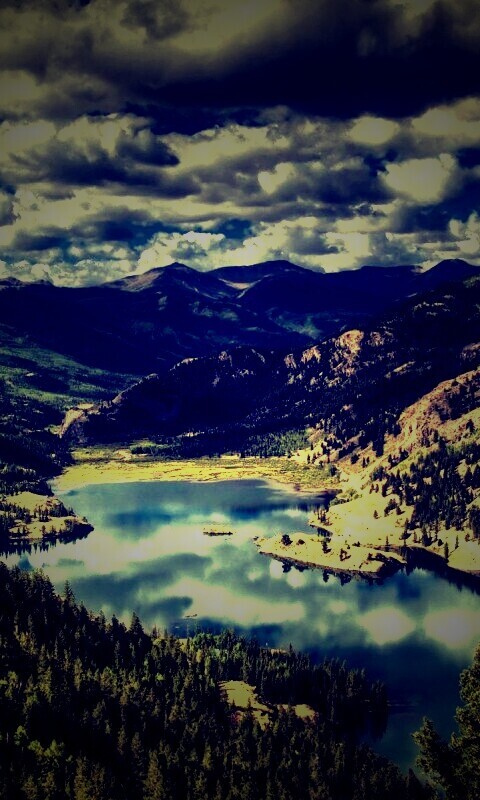 Горное озеро обои