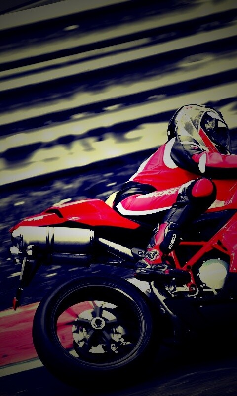 Красный мотоцикл обои