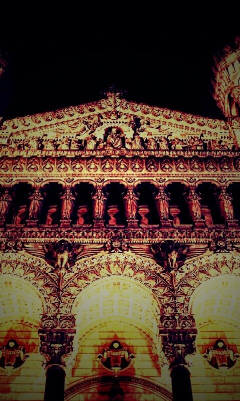 Базилика Нотр-Дам-де-Фурвьер обои